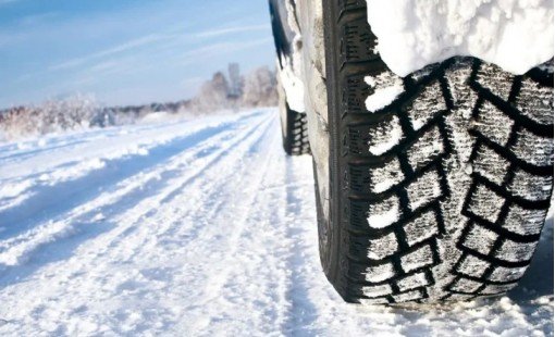 Зимняя и летняя резина: когда менять и как выбрать подходящий комплект